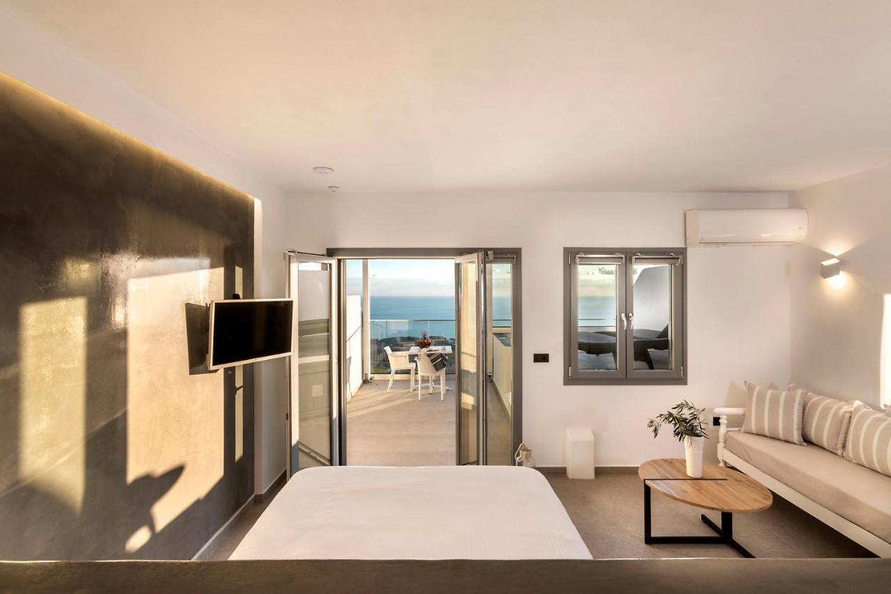La Estrella 4 Suites With Sea View & 4 Prive Hot Tub Vourvoúlos Екстериор снимка
